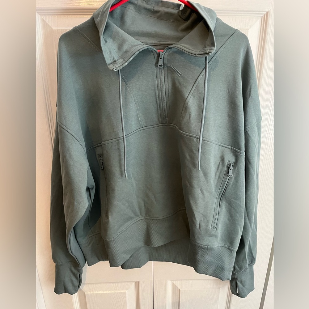 NWT OLD NAVY: sage green cropped sweatshirt
